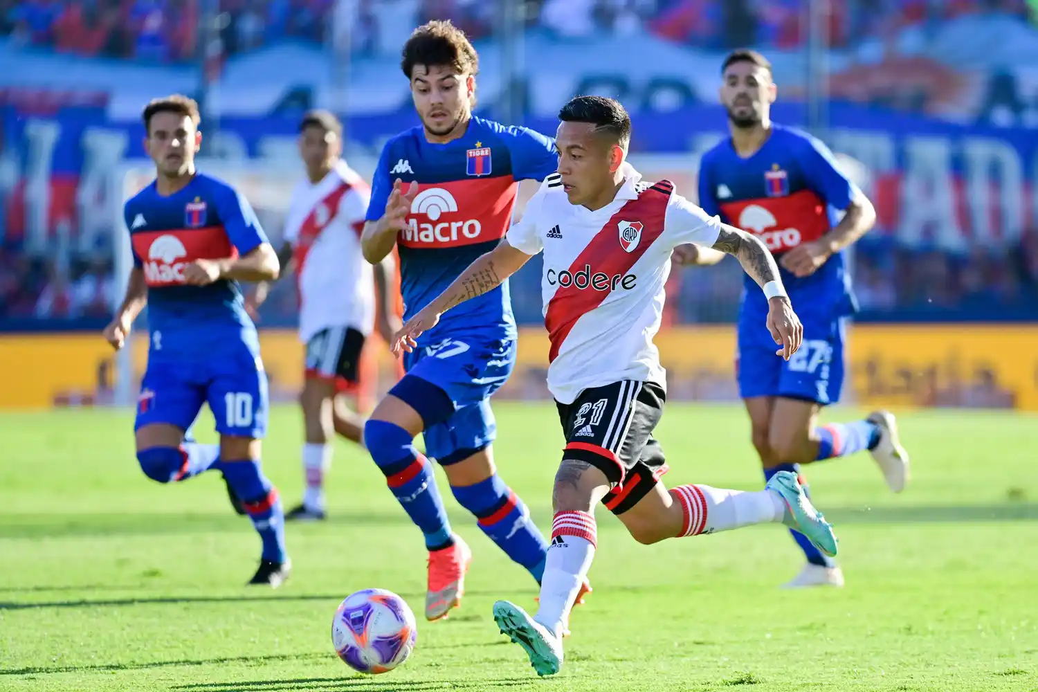 Barco viene ganándose su lugar entre los titulares de River.