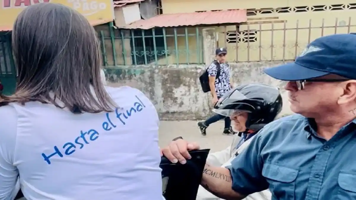 JEFE de SEGURIDAD de MARÍA CORINA estaría detenido «por violencia de género»: la dirigente «alerta al mundo» y culpa a Maduro