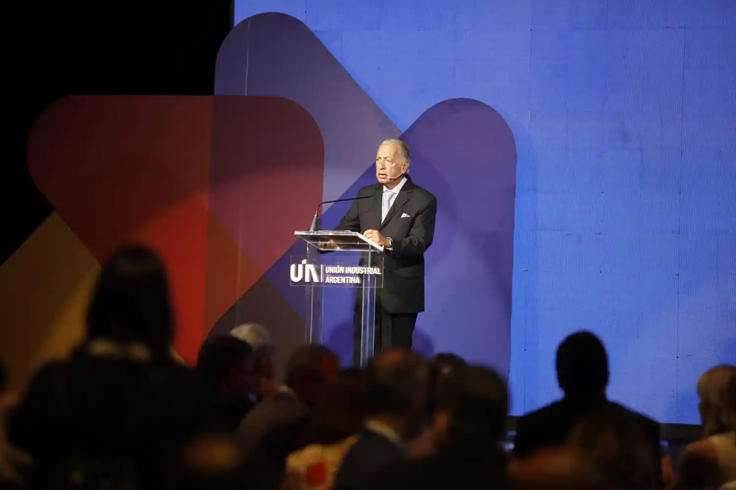 La UIA puso condiciones para apoyar el congelamiento de precios