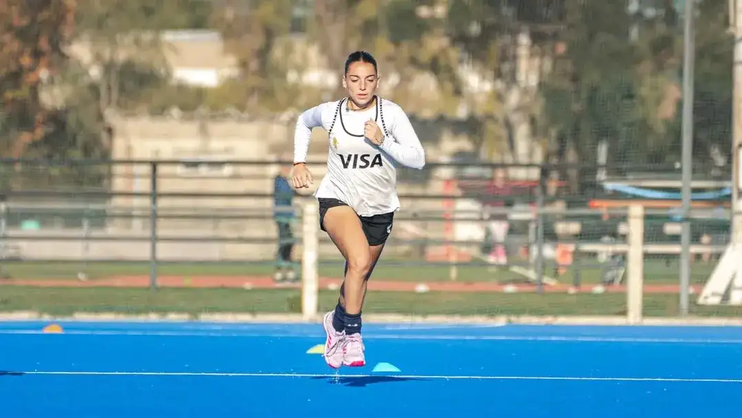 La tandilense Bruggesser busca minutos de juego en Bélgica.