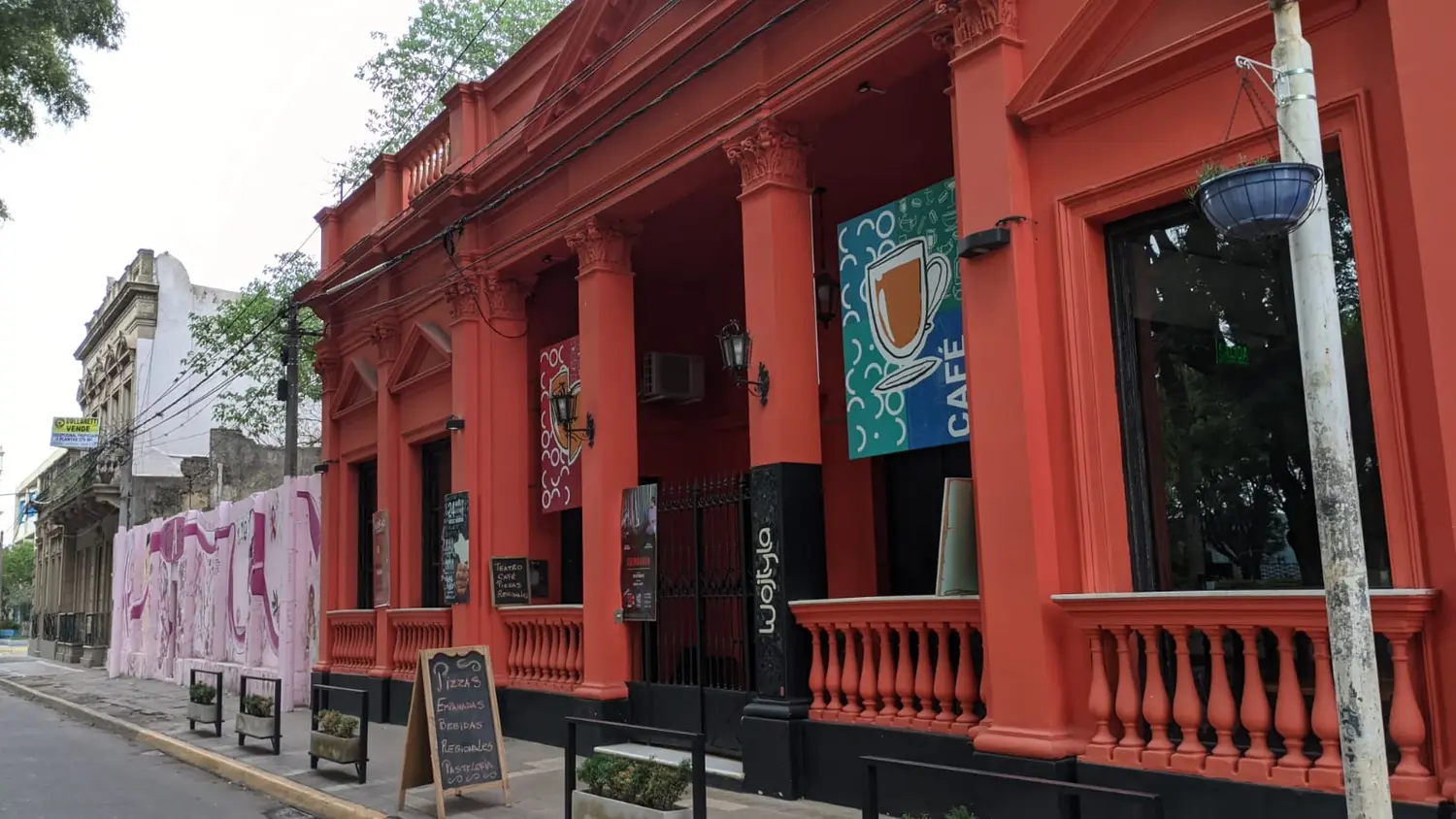 Teatro café Wojtyla: este viernes “Música por la memoria”