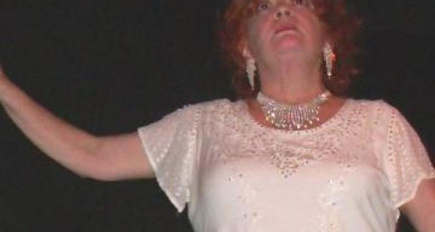 Edda Díaz llenó dos veces el Teatro Siripo