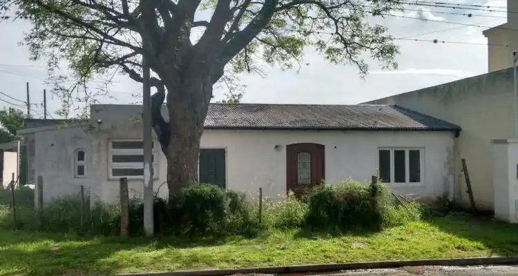 Detuvieron a un hombre que ingresó a una casa a dormir