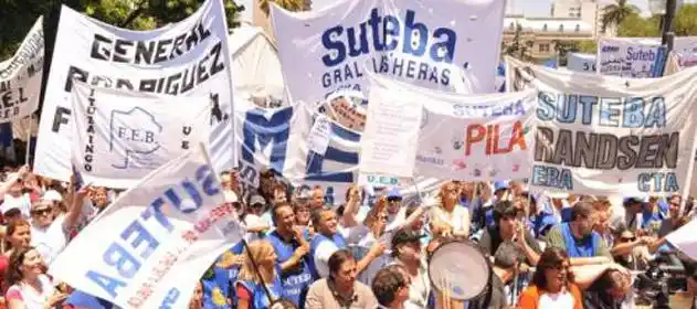 Paro docente: Gobierno de Scioli evalúa presentar amparo para empezar las clases