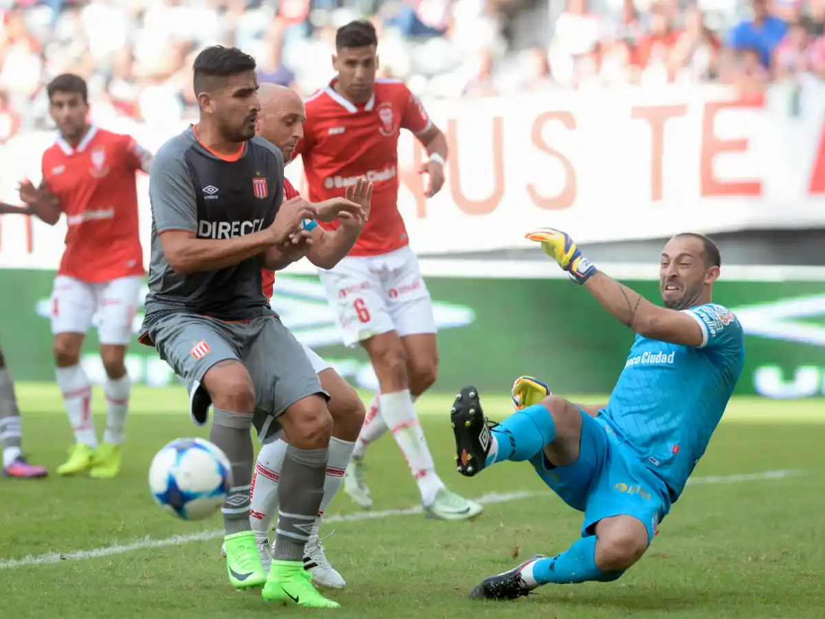 El "Pincha" chocó con Marcos Díaz