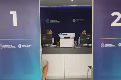 En sus primeros 20 días de atención, la oficina de Renaper en el Mercado del Munilla concretó 450 trámites