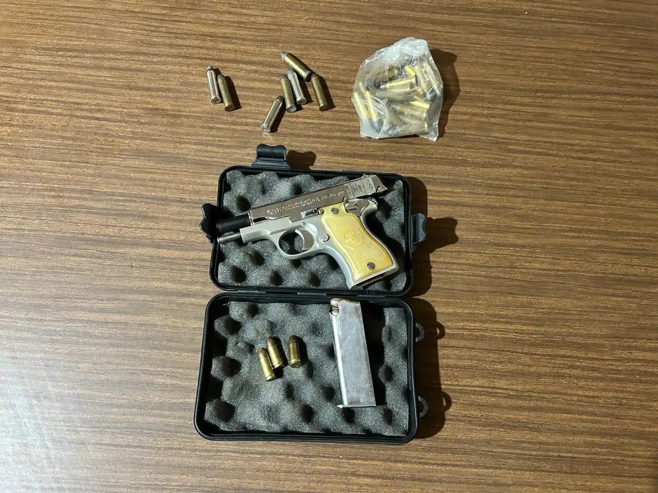 arma secuestrada vuelta de obligado