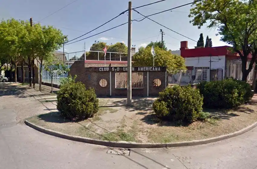 Otra vez contra un club: balearon el frente de Unión Americana