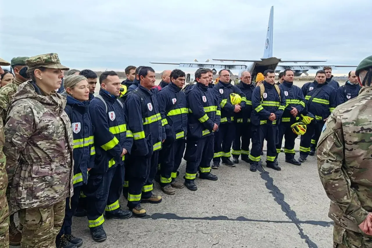 Los rescatistas santafesinos ya viajaron a Venezuela para brindar asistencia humanitaria