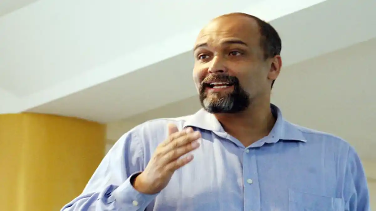 «Aumento de bonos solo afecta a los trabajadores», alerta el economista Ronald Balza