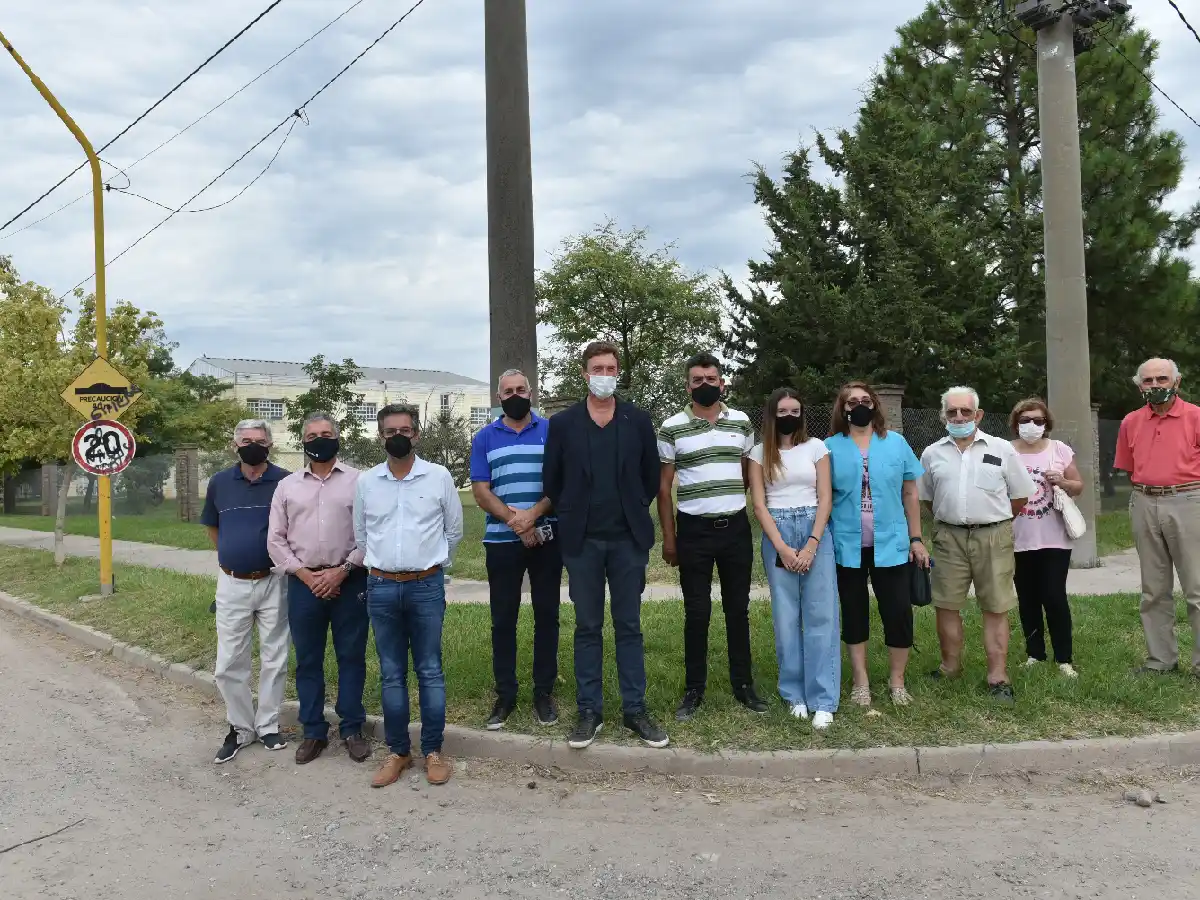 Bº Independencia: la articulación entre  municipio y vecinos posibilitó obra de pavimentación   