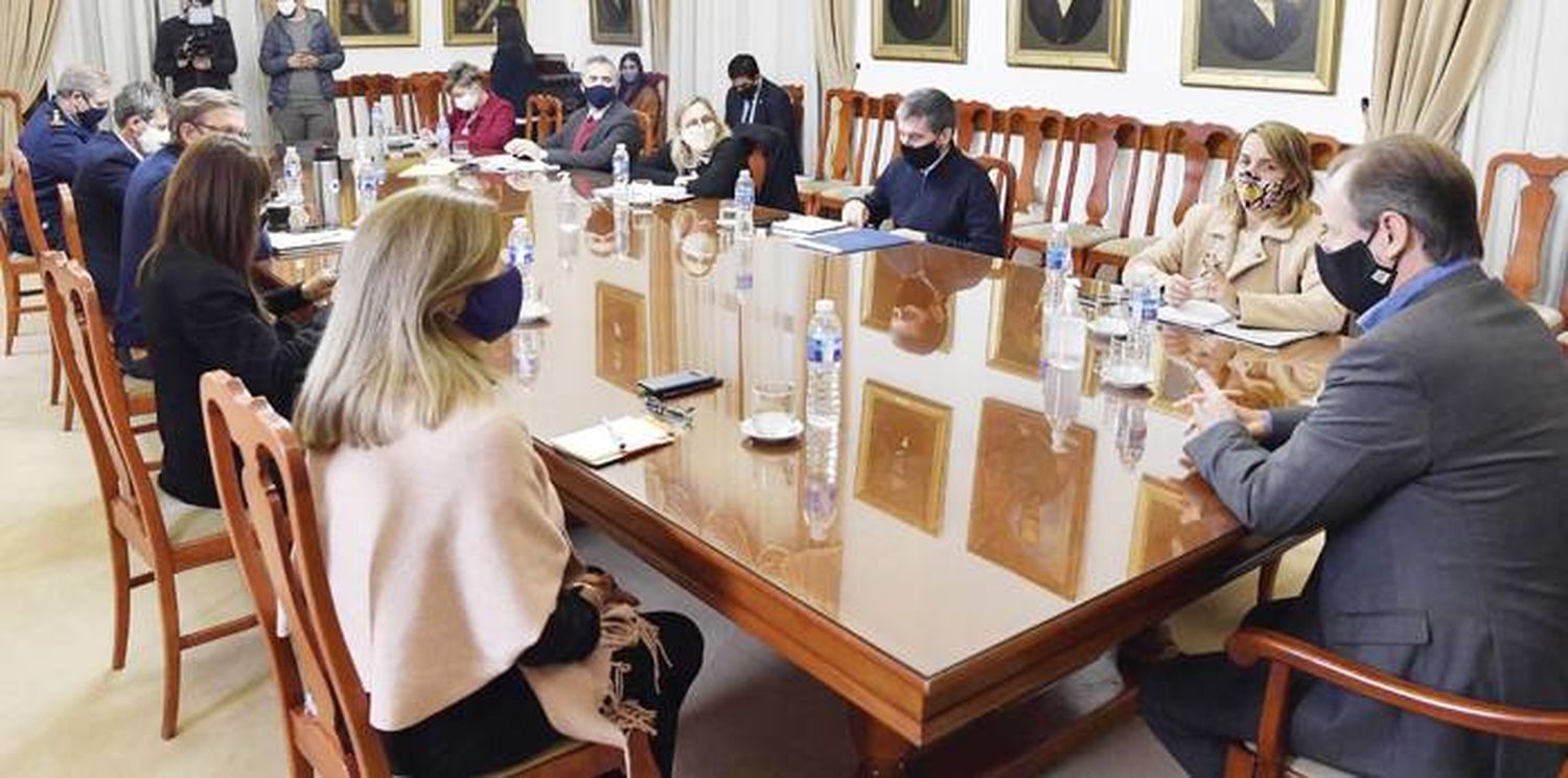 Explican los alcances en Entre Ríos del nuevo DNU presidencial