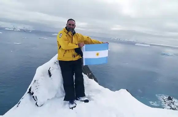 El marino marplatense Jefe saliente de la base antártica Orcadas
