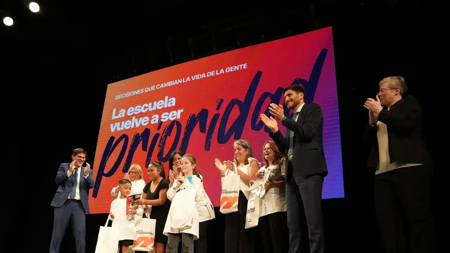 Pullaro: “En Santa Fe impulsamos un modelo de cambios sin motosierra y con sensibilidad social”