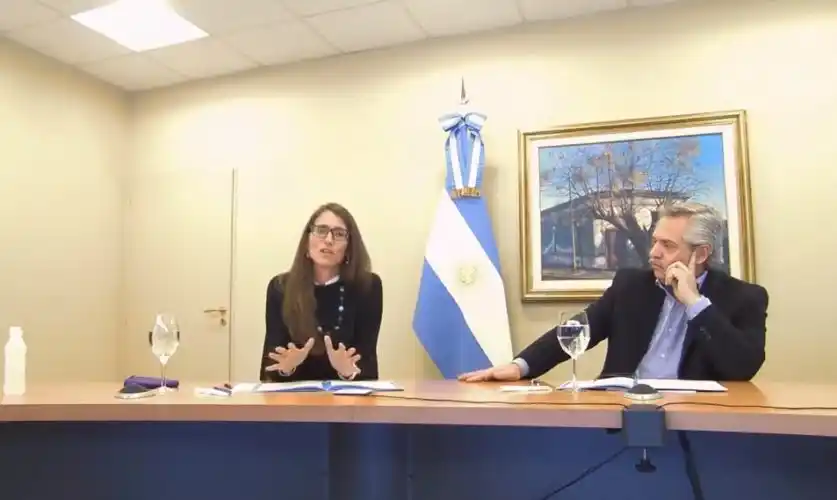 Alberto Fernández presenta programa para asistir económicamente a mujeres víctimas de violencia de género