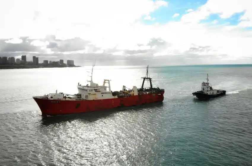 Amarró en Mar del Plata el barco con los sobrevivientes del naufragio