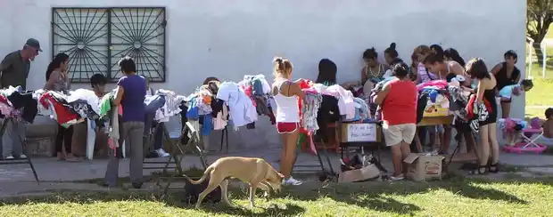 Actividades en el comedor “Hogar de Día” que funciona en el salón “Hermana Cecilia”