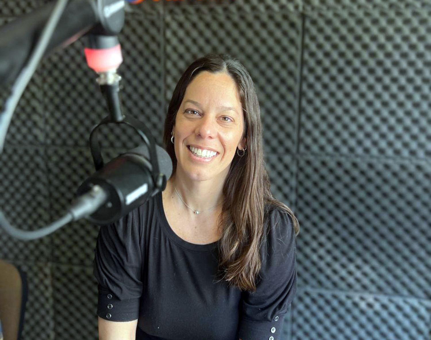 Verónica Calamante. En las instalaciones de Ecos Radio.