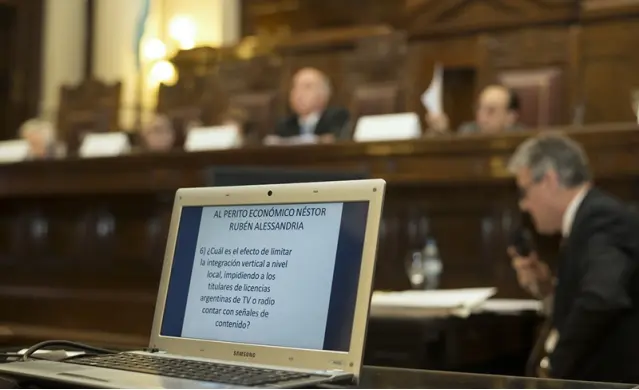 Ley de Medios: El video completo de la audiencia en la Corte con representantes de Clarín y el Estado
