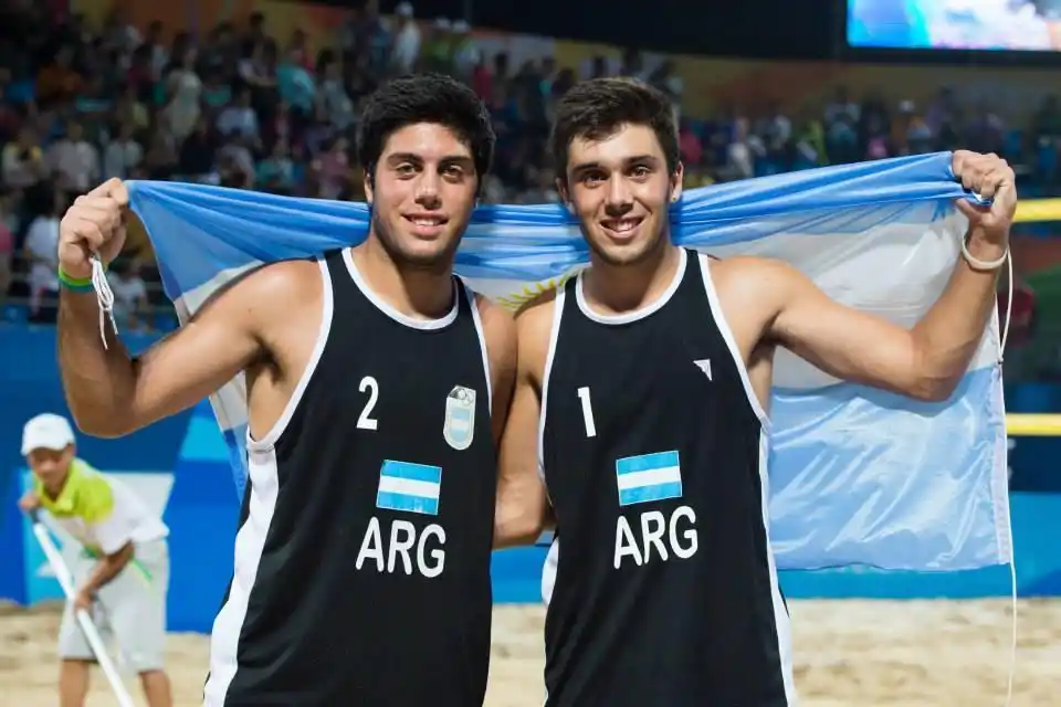 Aulisi viajó al Mundial Sub-21 de Beach Volley