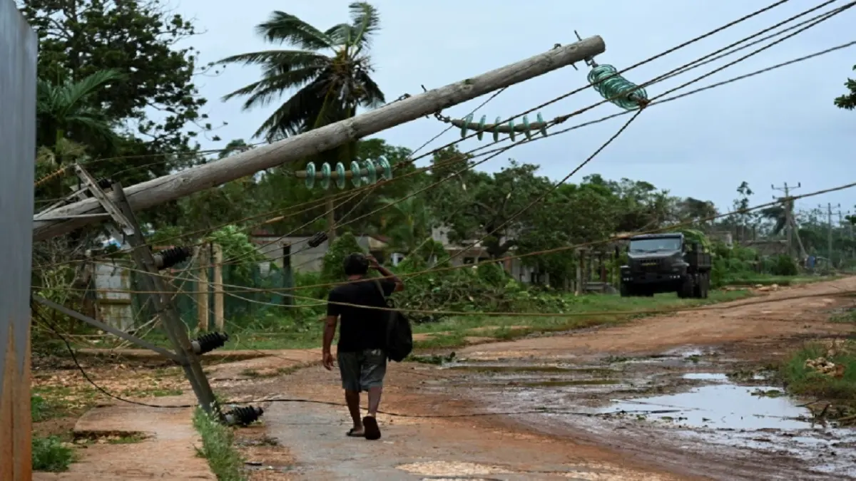 VUELVE paulatinamente la electricidad a CUBA: la mitad de La Habana aún se encuentra a oscuras