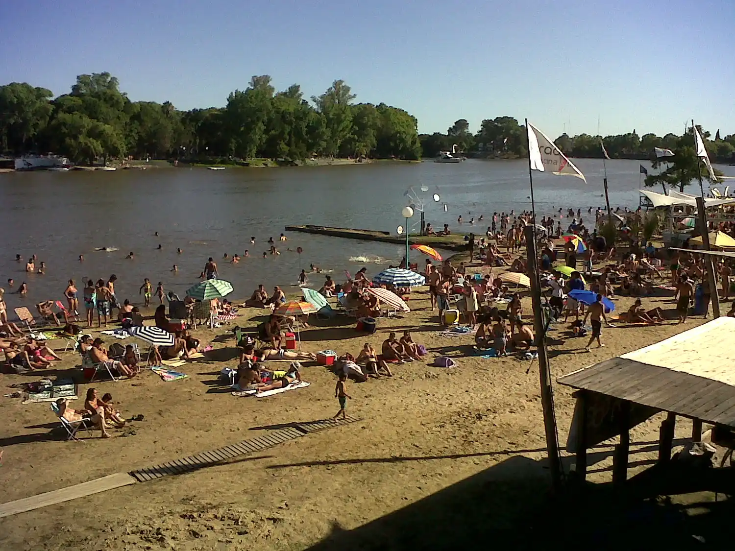 El ingreso de turistas se intensificó ayer y hoy