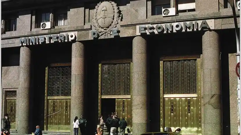 El déficit financiero aumentó 26,5 por ciento  en octubre y el primario bajó