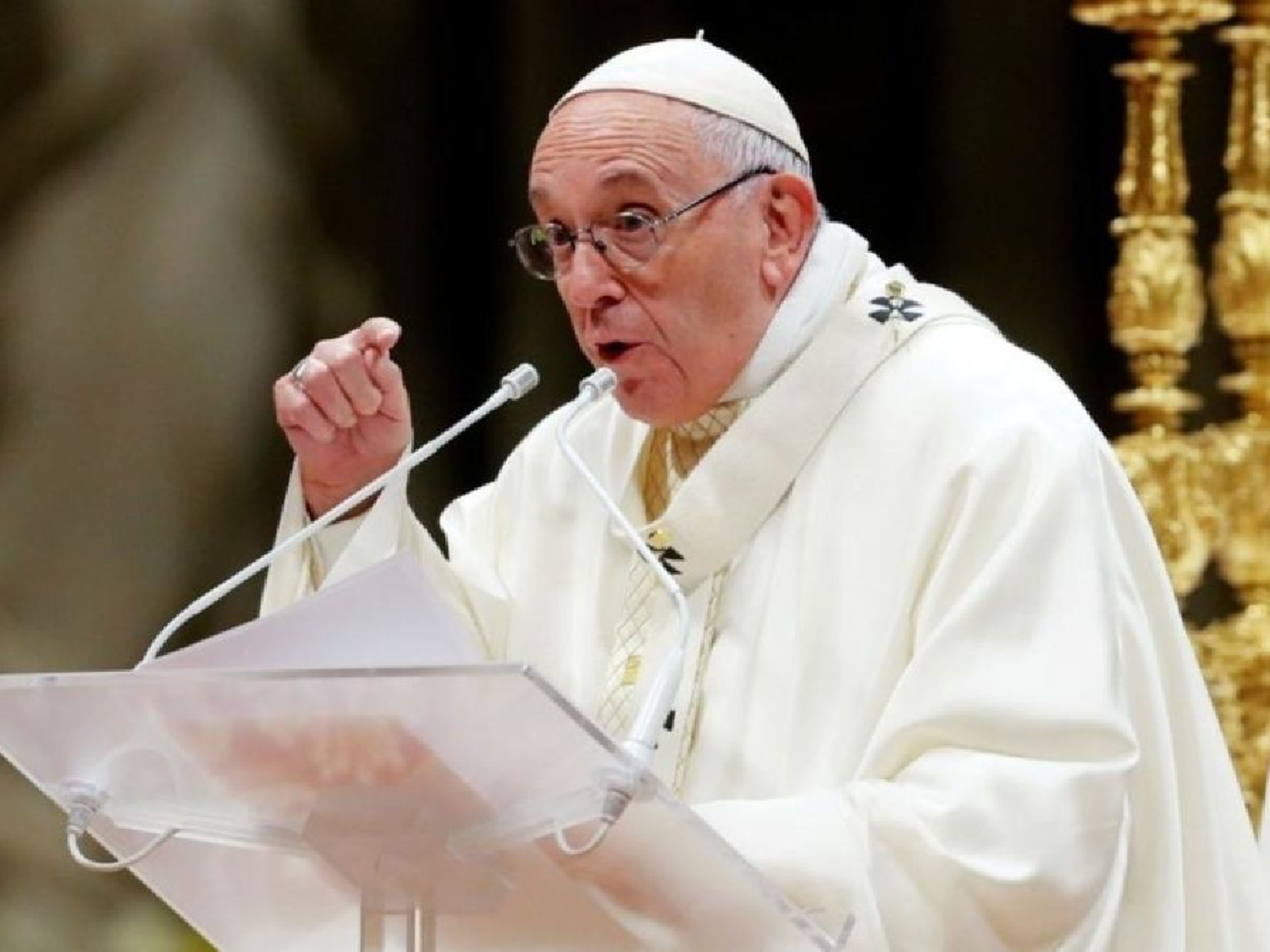 En medio de la pandemia, el Papa Francisco reclamó un “salario universal”