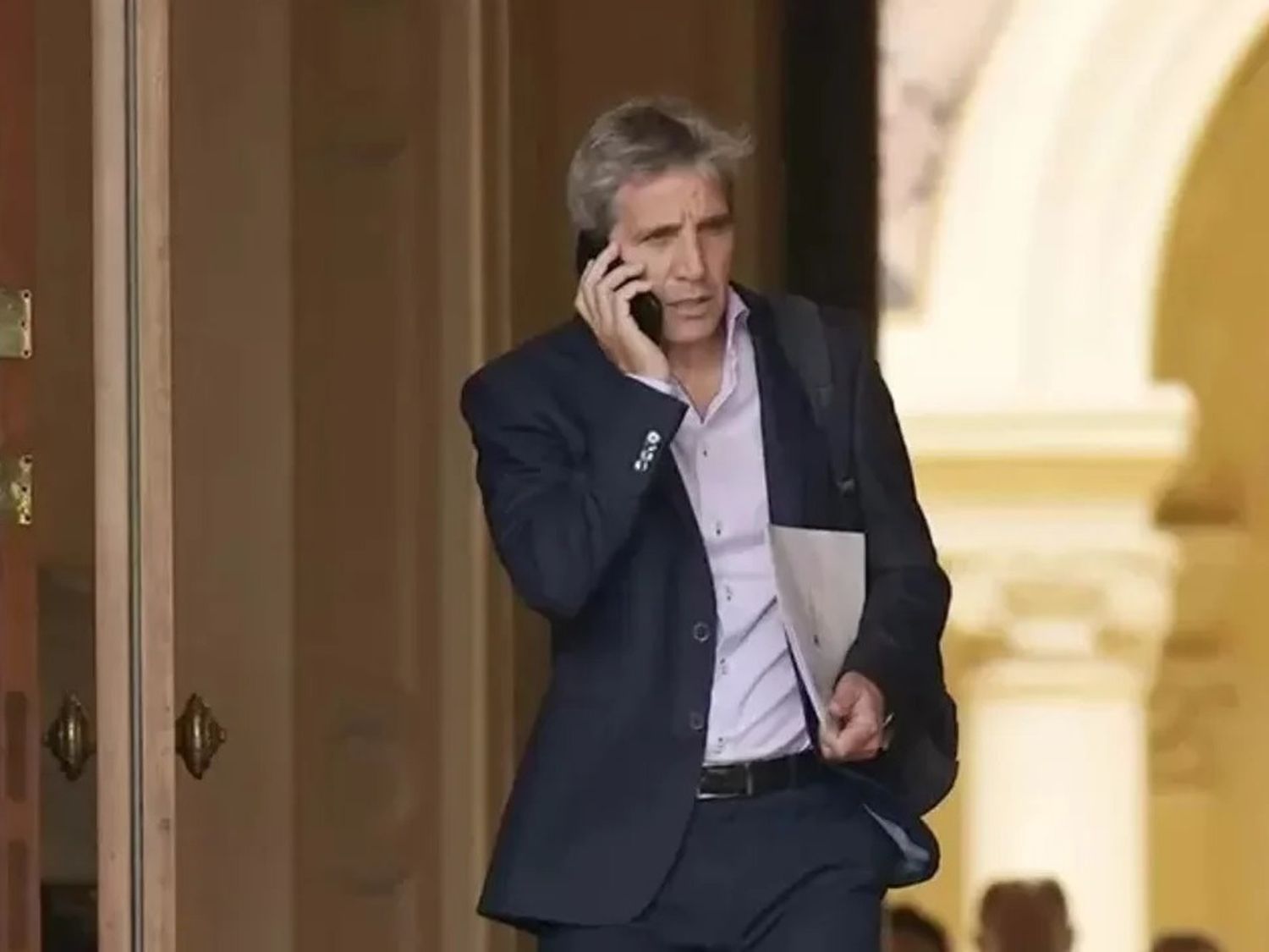 La jueza Preska quiere los mensajes de WhatsApp de Luis Caputo y Sergio Massa