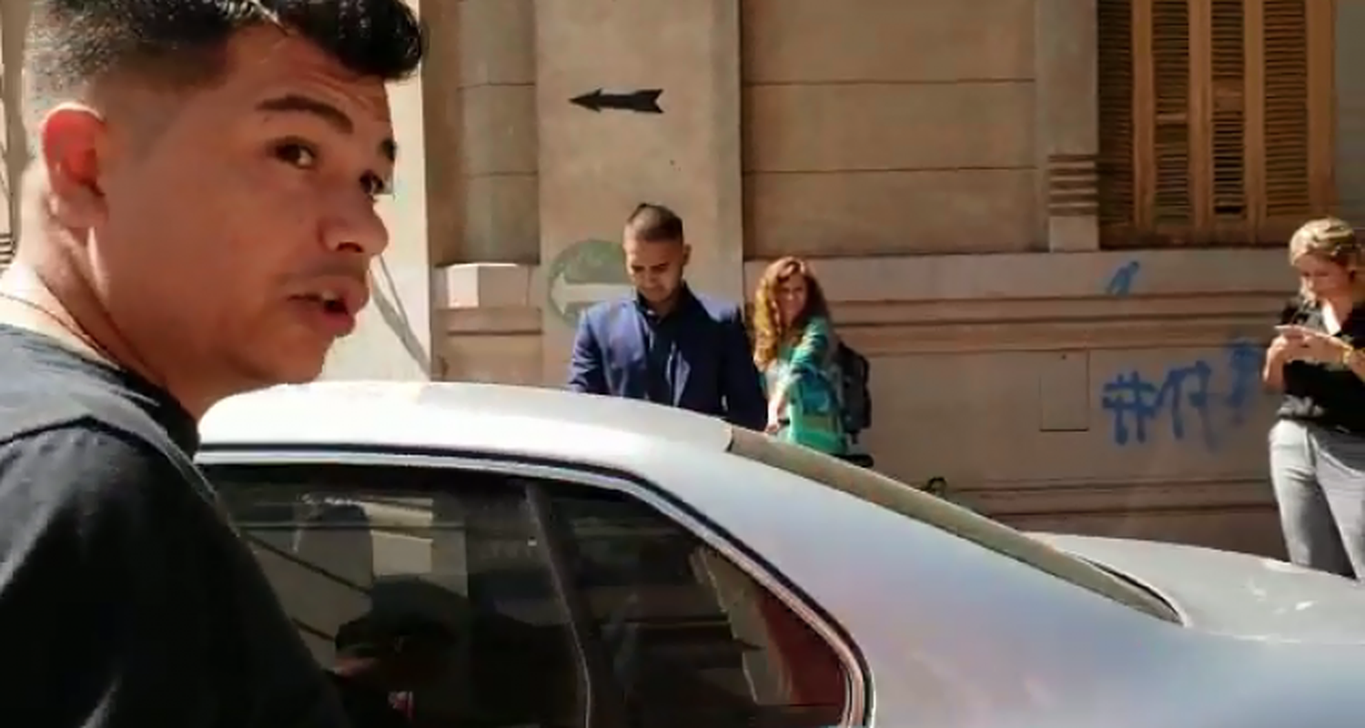 Concesionario oficial de Renault informó que los que ofrecen premios no son sus vendedores