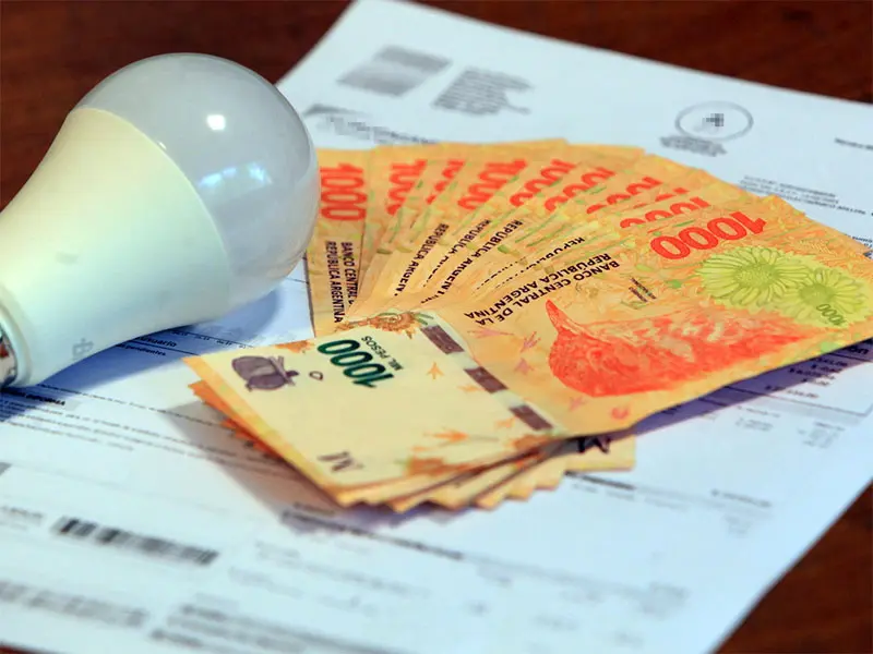 Luz: el Gobierno aumentará las tarifas tras la fuerte devaluación