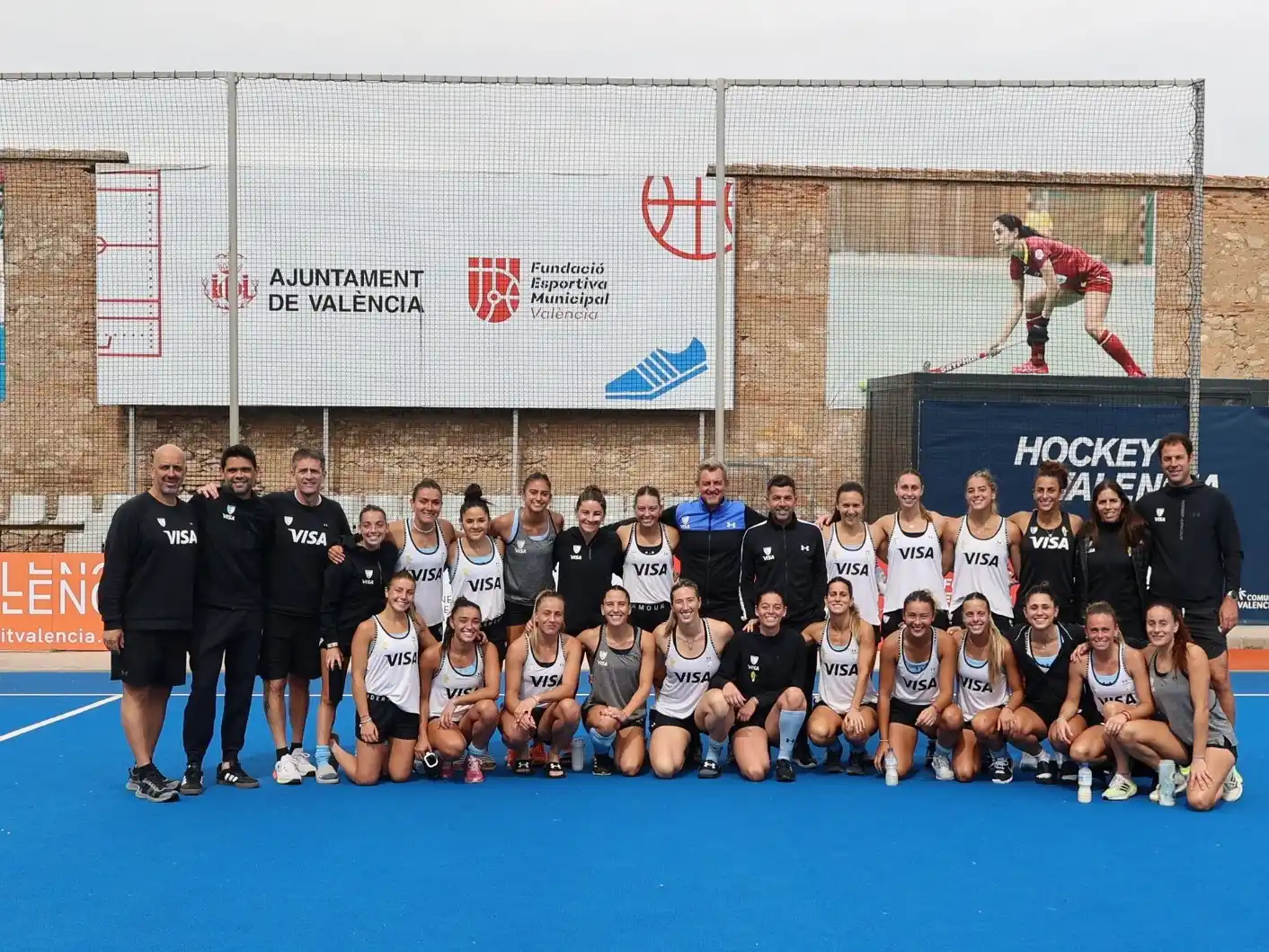 Las Leonas se concentraron en Valencia.