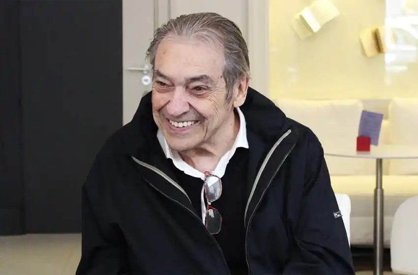 Falleció a los 79 años el cantautor y poeta Alberto Cortez