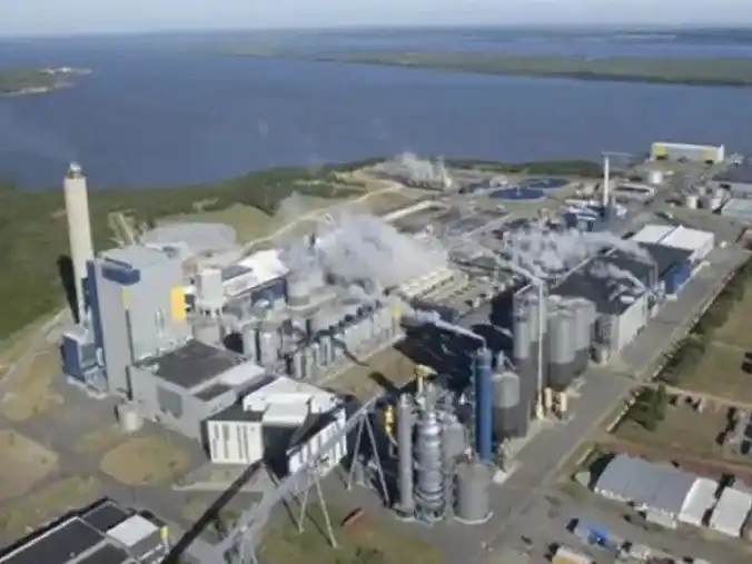 Con un extenso historial de contaminación, el gobierno uruguayo habilita controles ambientales