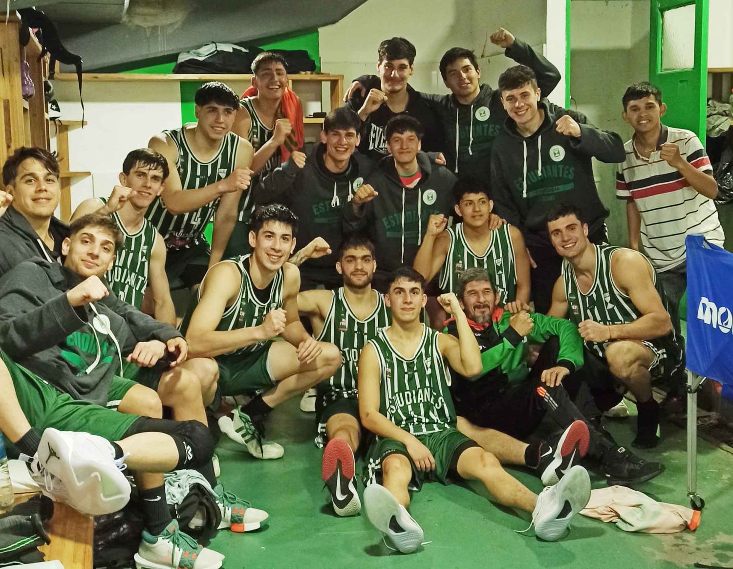 Basquet: Estudiantes y Ferro juegan el clásico este domingo