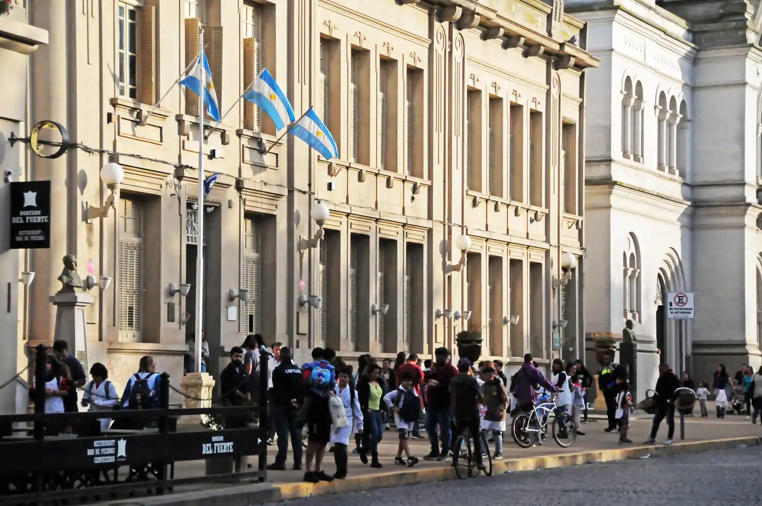 El Municipio llamó a licitación privada para la pintura interna completa de la Escuela Primaria N° 1