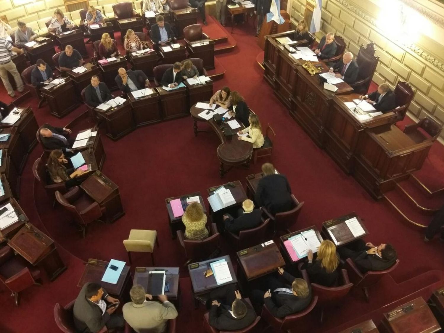 Diputados del PRO aseguran querer reformar la Constitución