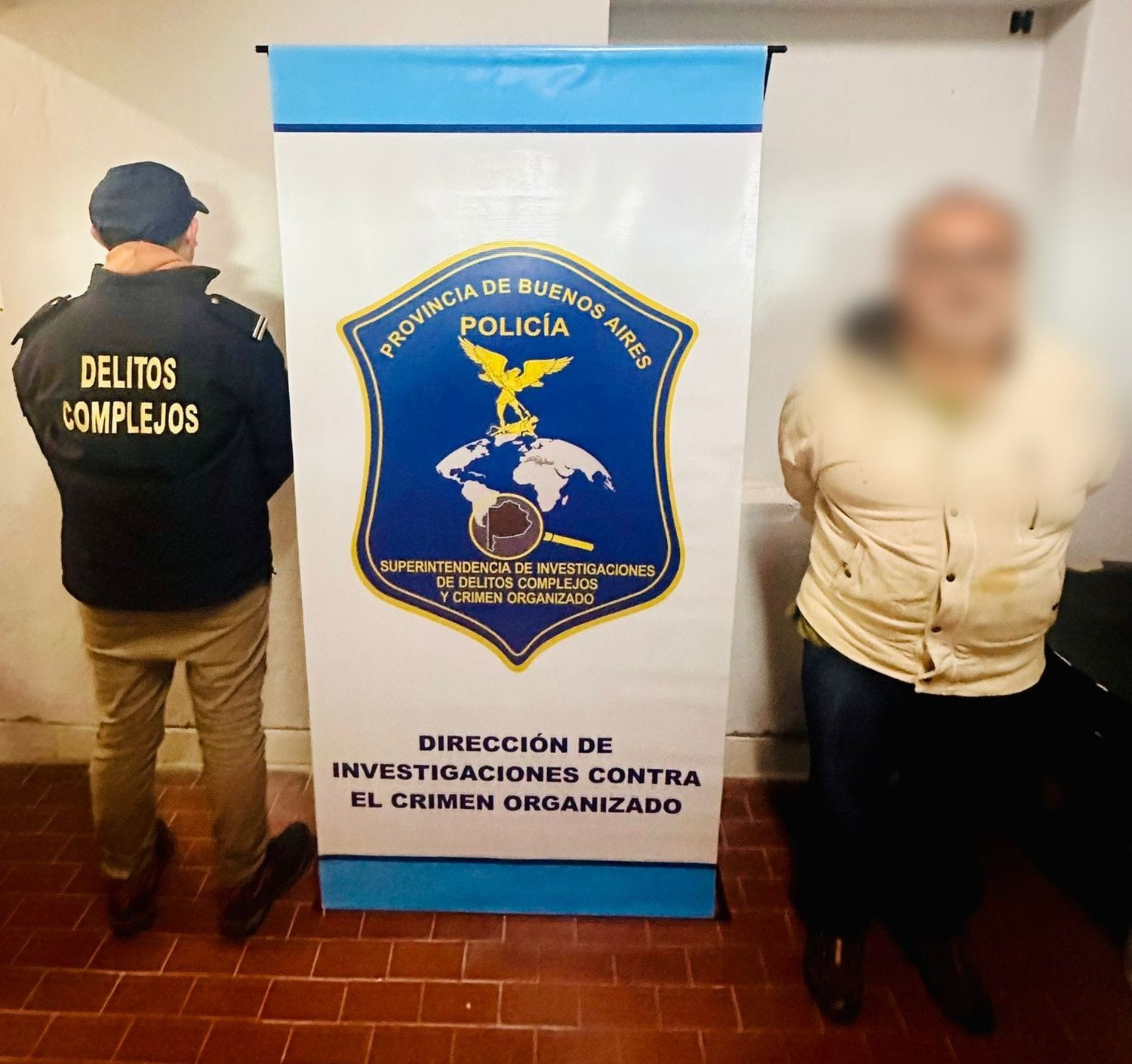 Un hombre con arresto domiciliario y su pareja vendían drogas con modalidad delivery