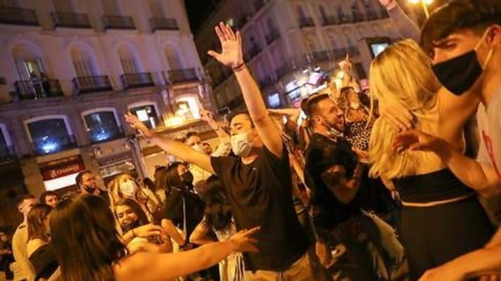 ESPAÑOLES CELEBRARON: finaliza el estado de Alarma en España por la pandemia del COVID-19