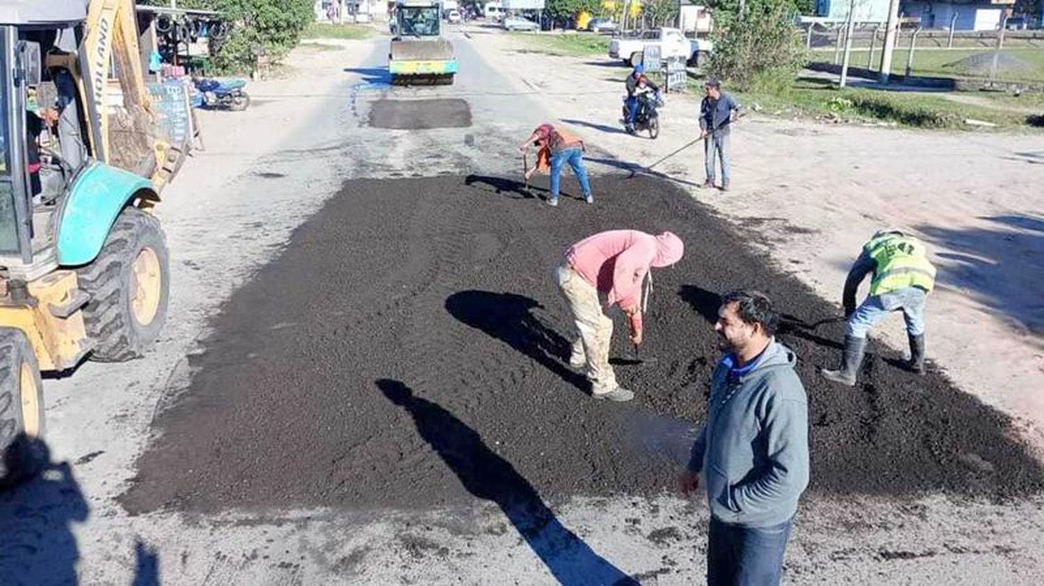 La Municipalidad realiza obras de 
bacheo sobre la avenida Maradona