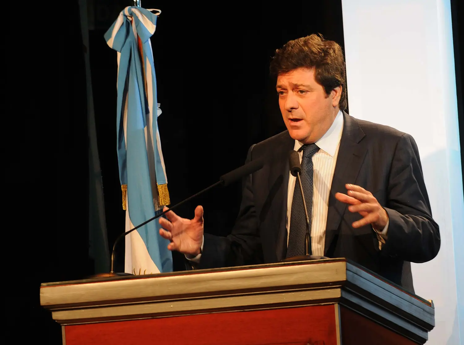 Mariotto sobre el decreto de Scioli: "No comparto los ejes centrales de esta policía comunal"