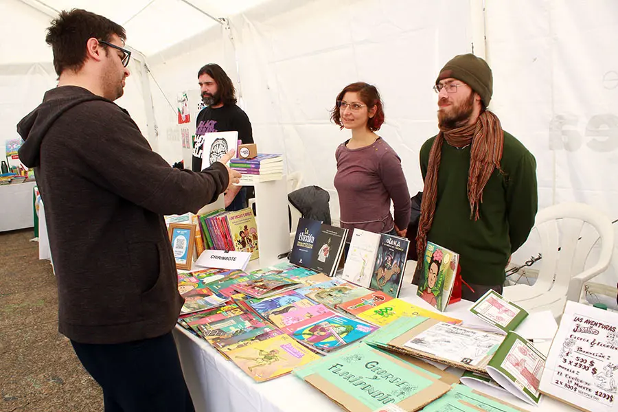Preparativos para la Feria del libro y las Artes