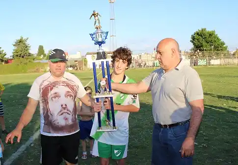 Pueblo Nuevo derrotó a Juventud y se coronó campeón en 2003