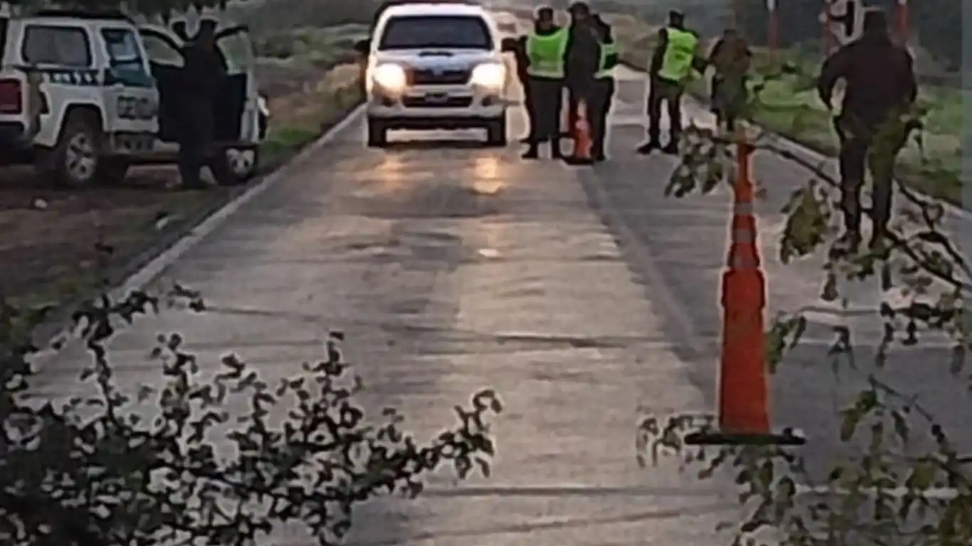 Originarios realizan un corte total sobre la Ruta 86