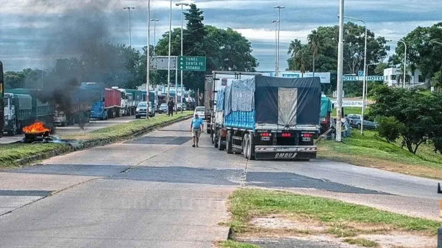 Los transportistas de cargas ampliaron el paro en Entre Ríos