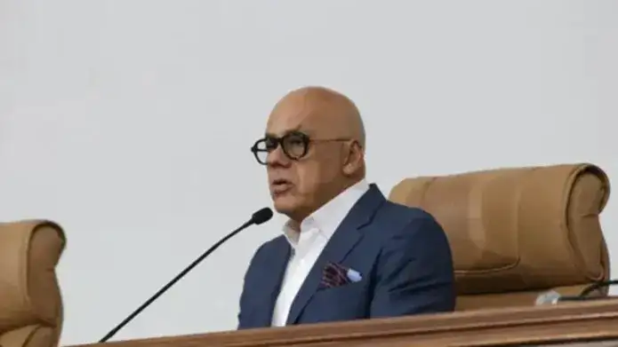 Venezuela dice haber liberado más de 400 presos políticos