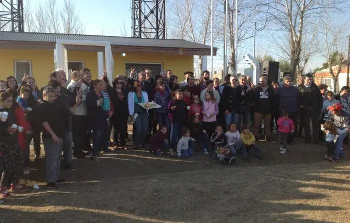 Agua potable por doble red para un pueblo de Dolores