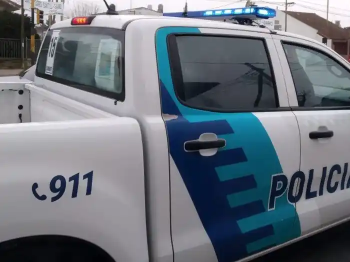 Una moto estacionada en avenida Lastra y Varela fue hurtada