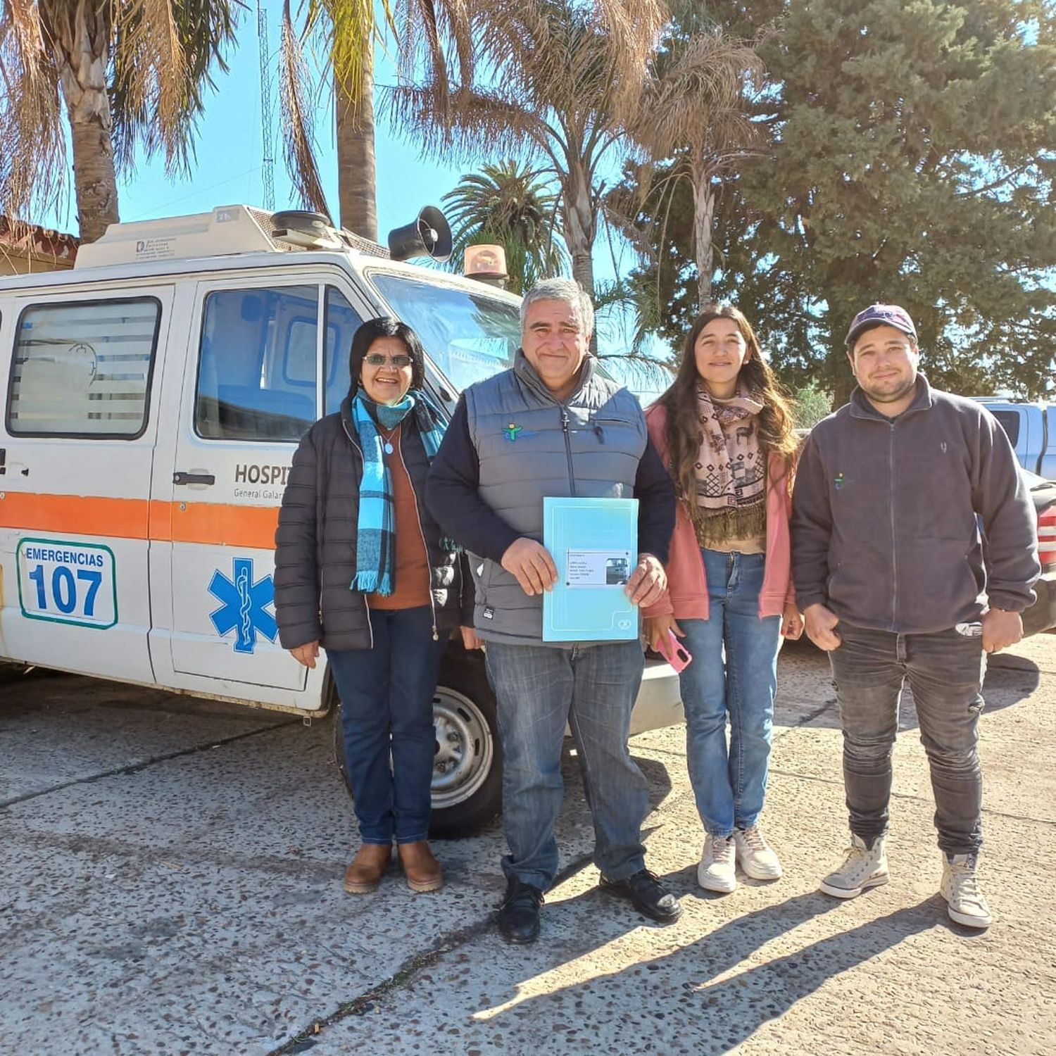 Autoridades de la Junta de Gobierno recibieron la propiedad mueble.