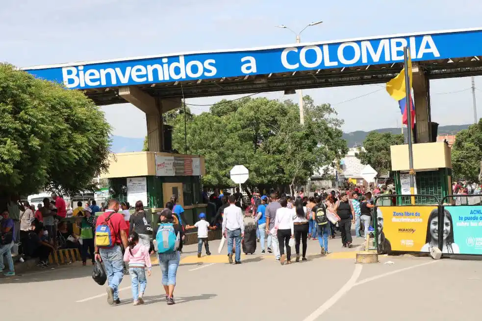 Colombia planea realizar un evento masivo para entregar 70 mil permisos a venezolanos
